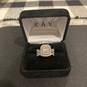 14 kt white gold diamond bridal set